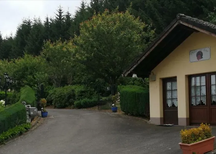 Chalet Rose